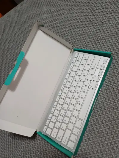 Teclado inalámbrico WB-8022 - miniatura 2