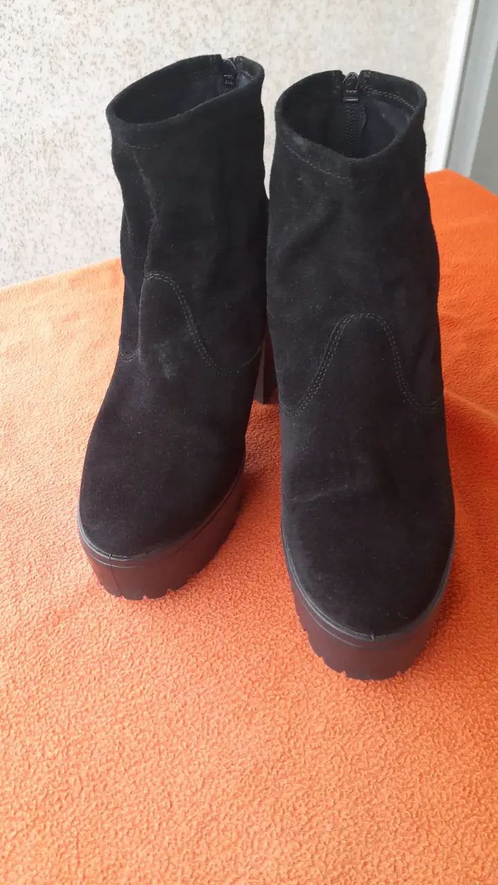 Botines negros con taco - 5