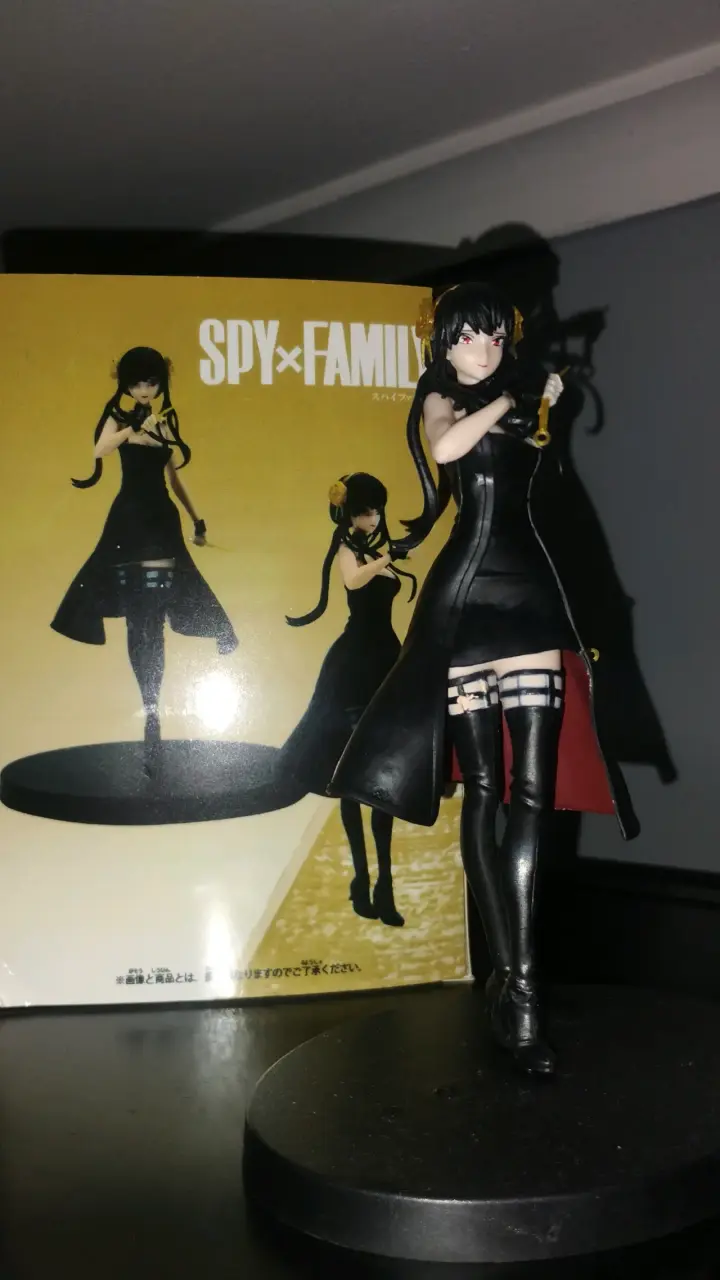 Figura Spy x Family Yor - 4