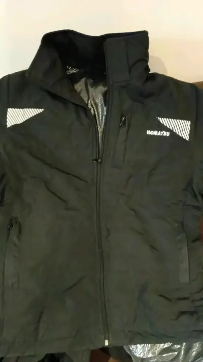 Chaqueta Komatsu azul y negra - miniatura 2