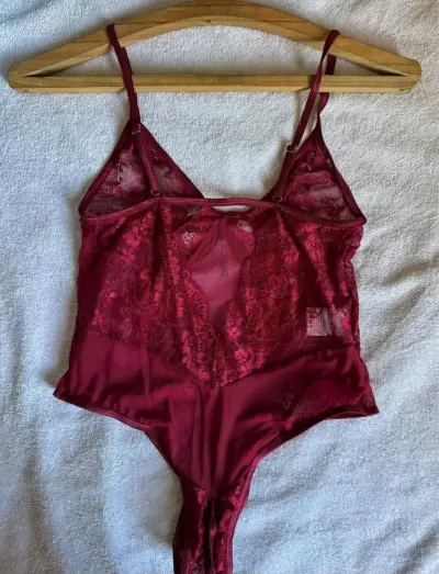 Body de encaje rojo talla s - miniatura 2