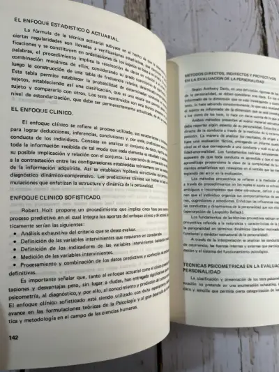 Libro Psiquiatría / Gomberoff Jiménez / 1982 - miniatura 6