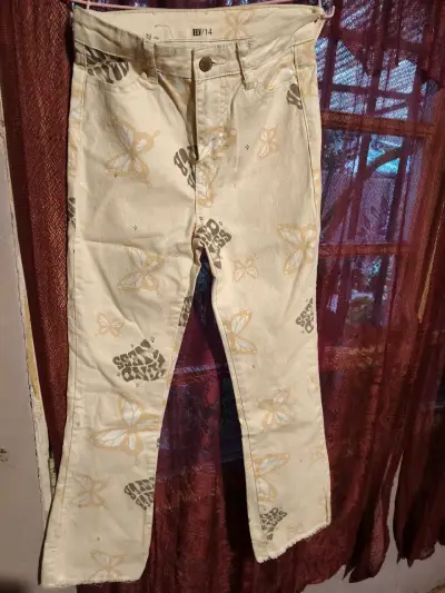 Pantalones con estampado de mariposas - miniatura 1