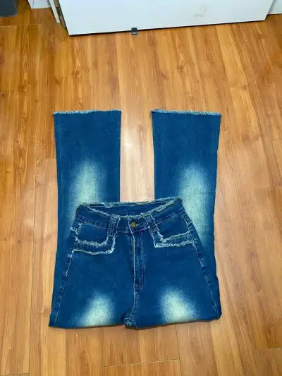 Jeans desgastados azul - miniatura 2