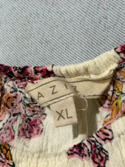 Blusa floreada AZIZ talla XL - miniatura 4