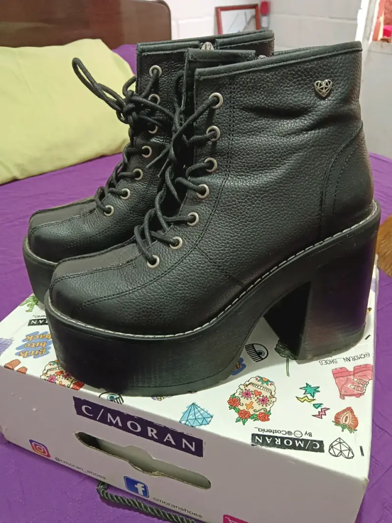 Botines negros con plataforma - 8