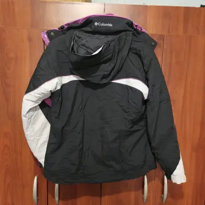 Chaqueta Columbia negra y rosada Talla S - miniatura 5