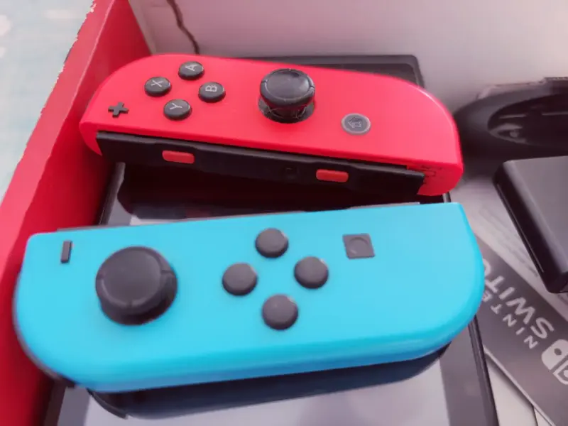 Nintendo Switch con caja original - 6