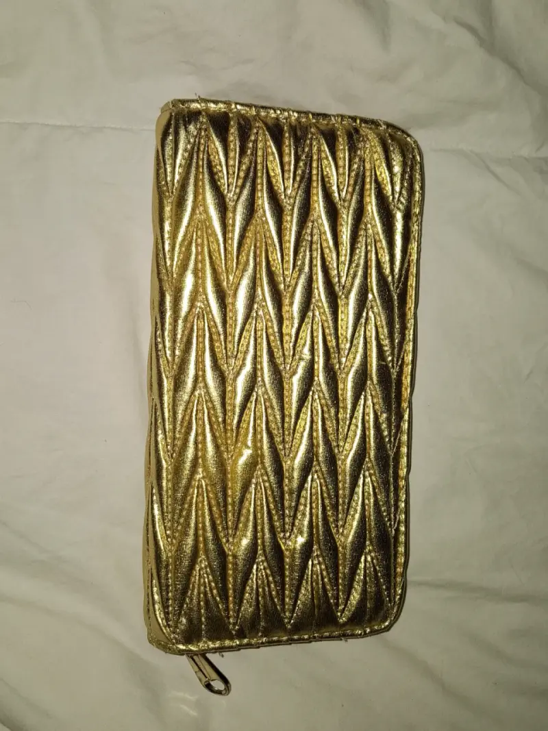 Billetera dorada elegante - 2