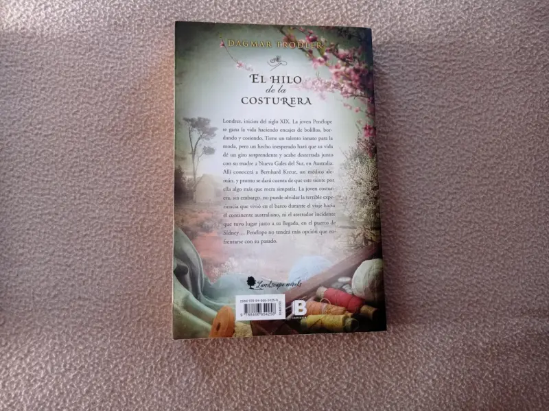 Libro 'El hilo de la costurera' - 2