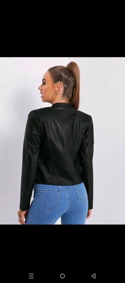 Chaqueta negra tipo motociclista - miniatura 4