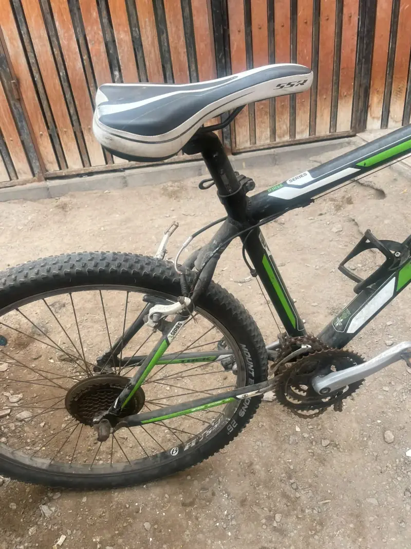 Bicicleta mountain bike verde - 2
