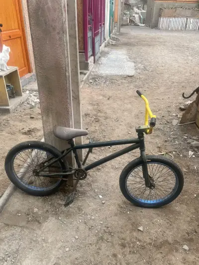 Bicicleta mountain bike verde - miniatura 4
