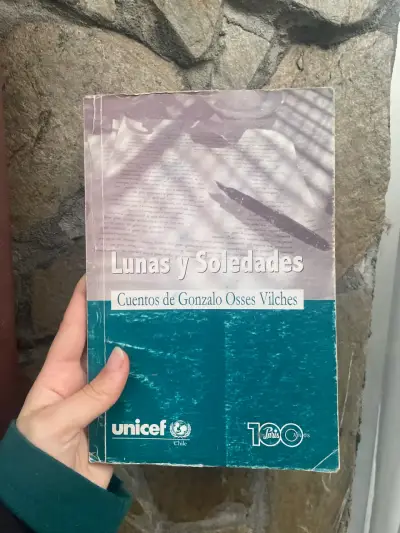 Libro 🌙 Lunas y Soledades - miniatura 1