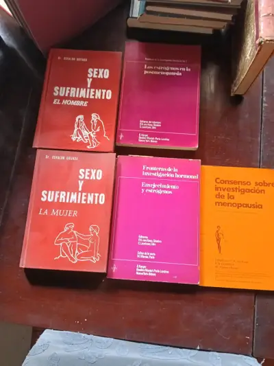 Libros y insumos para matronas , estudiantes - miniatura 1