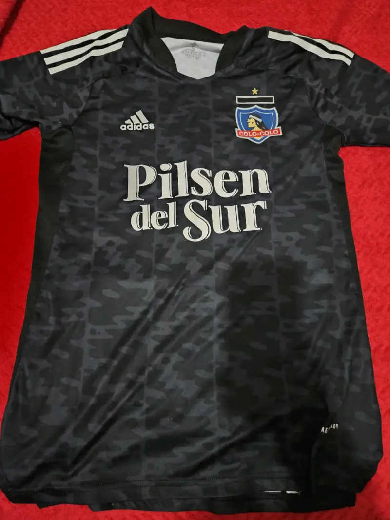 Camiseta negra Colo Colo - 1