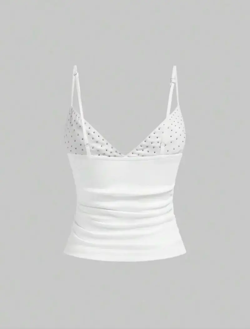 Top blanco con tachas metálicas - 3