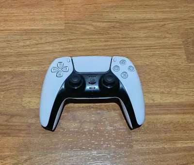 Consola Playstation con mando - miniatura 4