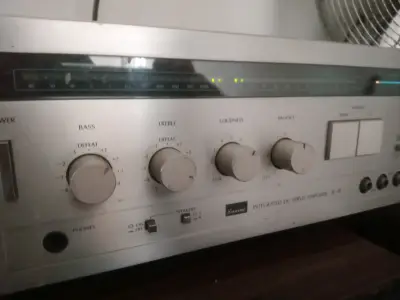 Amplificador Sansui vintage - miniatura 1