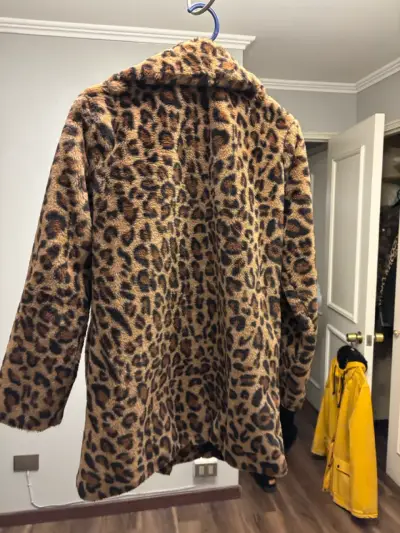 Abrigo de leopardo sintético - miniatura 2