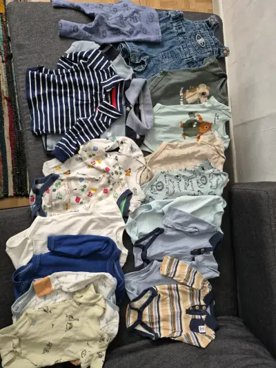 Lote de ropa de bebé - miniatura 1
