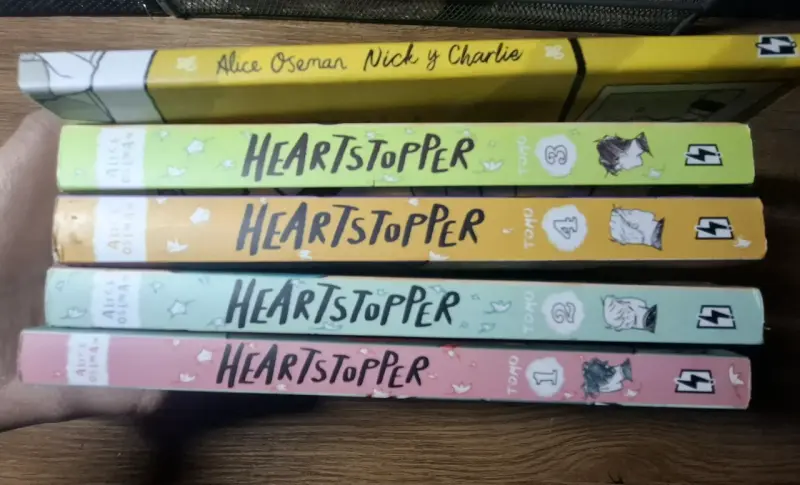 Colección libros Heartstopper - 2