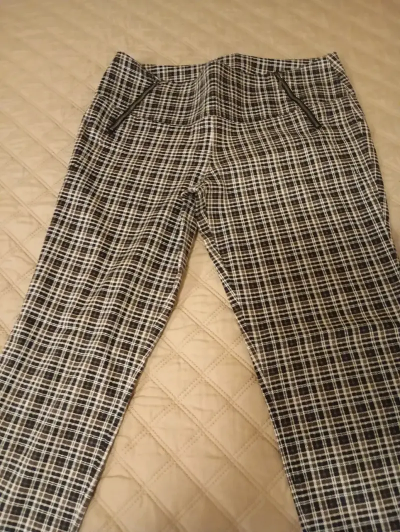 Pantalón de cuadros en blanco y negro - 2