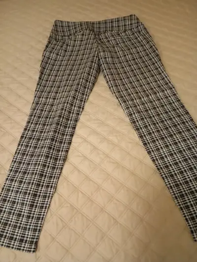 Pantalón de cuadros en blanco y negro - miniatura 3