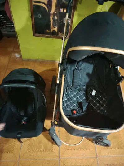 Coche y silla para bebé negra - miniatura 1