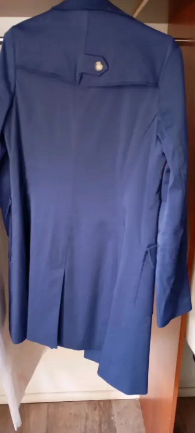 Abrigo azul elegante - miniatura 1