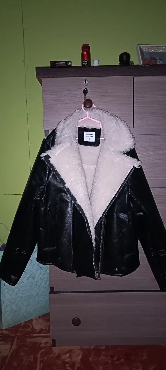 Chaqueta negra con forro y polar por dentro - 3