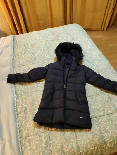 Parka con capucha - miniatura 1