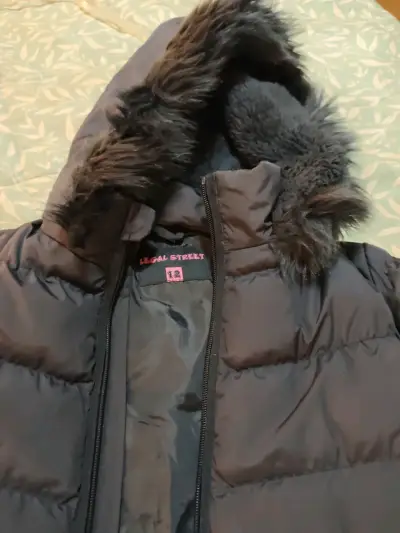 Parka con capucha - miniatura 3