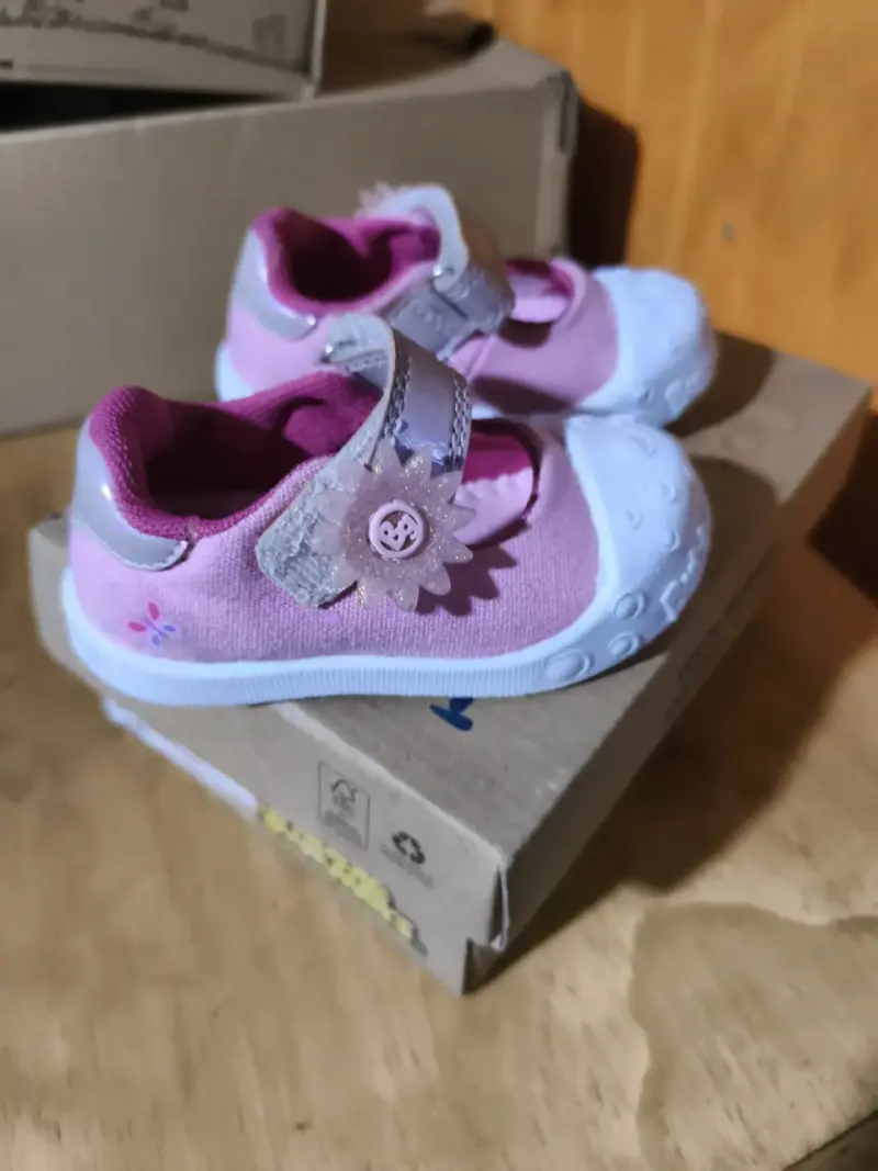 Zapatos de bebé rosados - 2