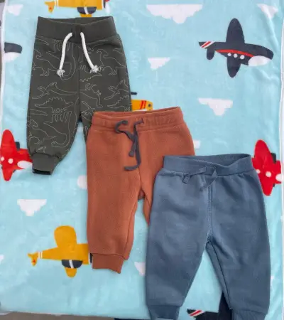 Conjunto de pantalones de bebé - miniatura 1