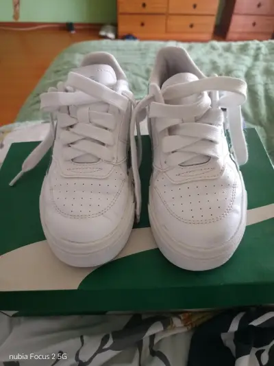 Zapatillas Nike blancas altas - miniatura 5