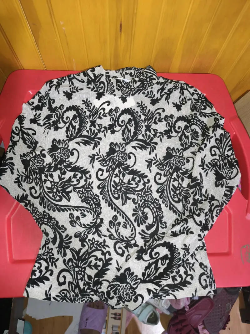 Poleras manga larga talla XS y S - 2