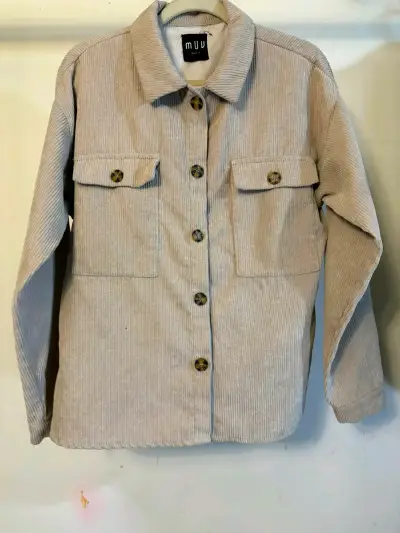 Chaqueta tipo cotele beige con botones - miniatura 1