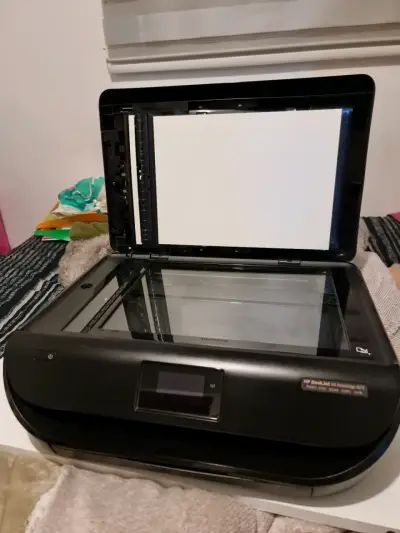 Impresora HP DeskJet 4675 - miniatura 3