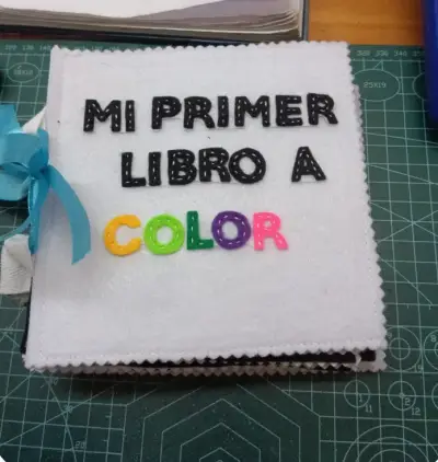 Mi primer libro a color - miniatura 1