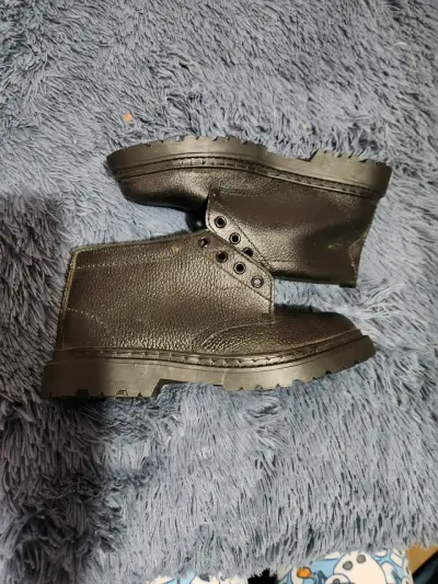 Botines negros de cuero - miniatura 2