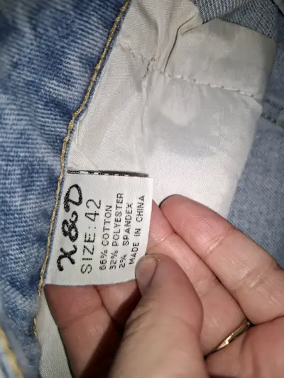 Jeans celestes. - miniatura 3