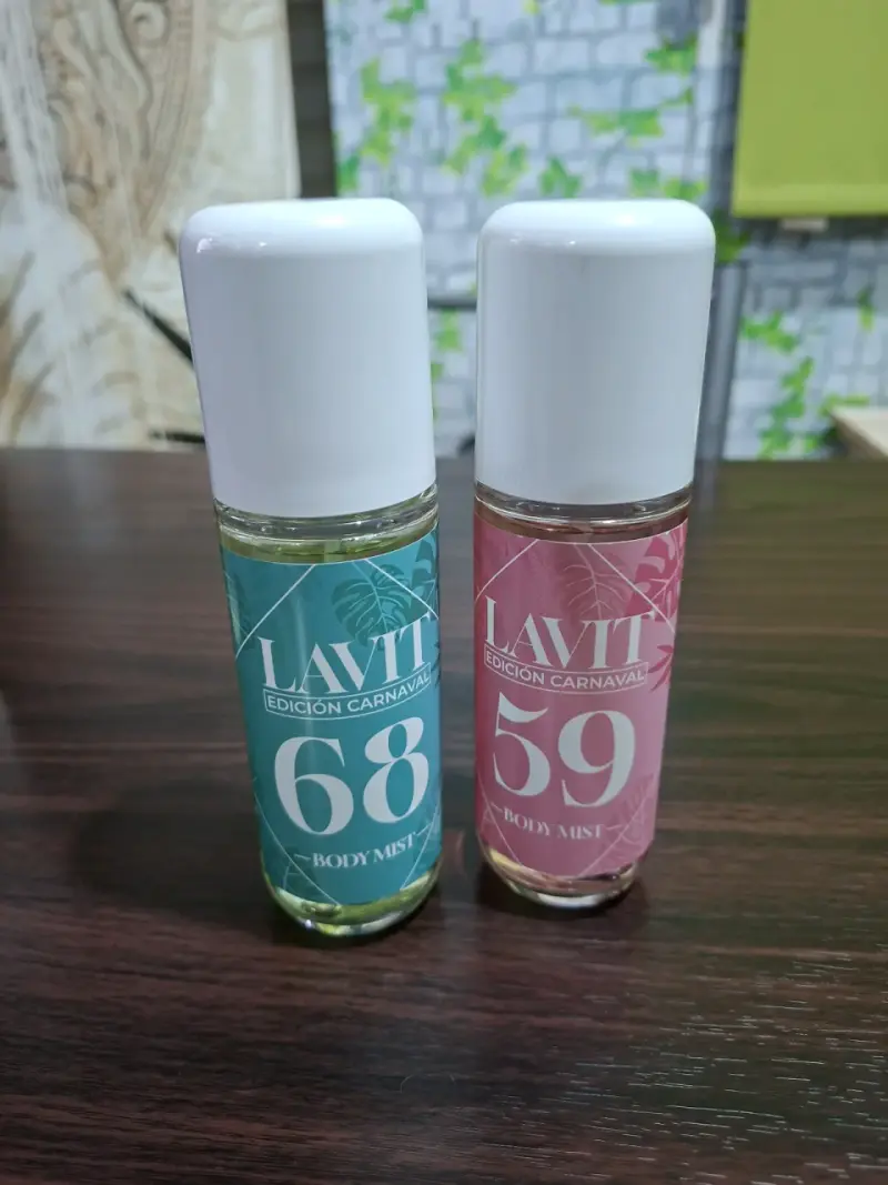 Perfume con botella transparente - 2