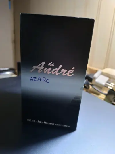 Perfume con botella transparente - miniatura 3