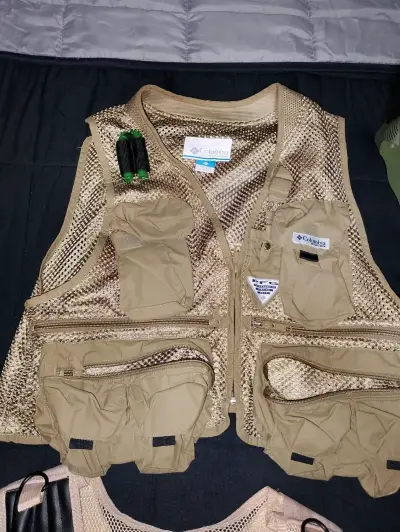 Chaleco táctico camuflado beige - miniatura 6