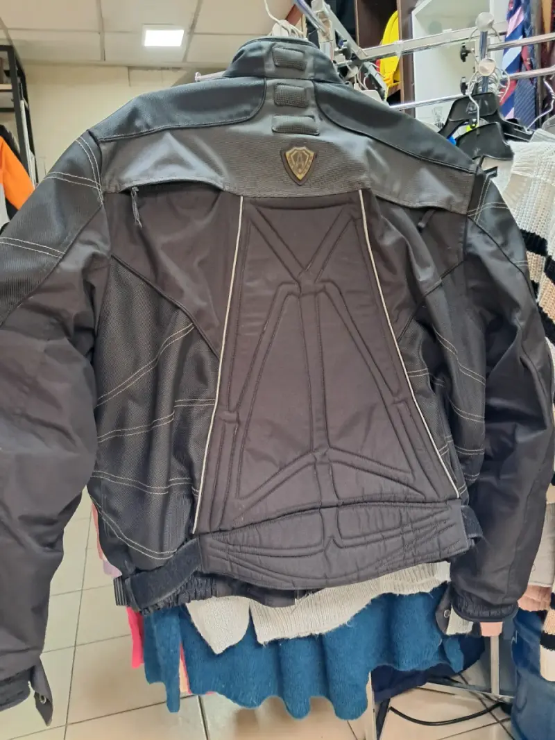 Chaqueta motociclista negra Arlen Ness - 2