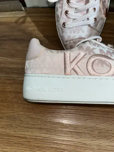 Zapatillas rosa Michael Kors - miniatura 2