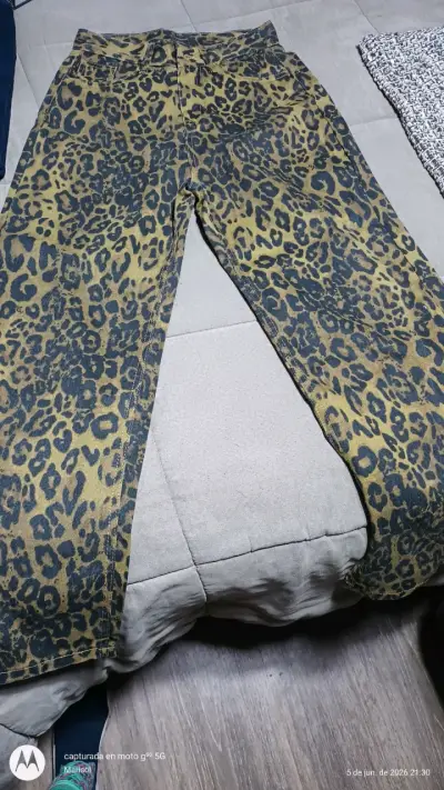 Pantalones estampado animal - miniatura 2