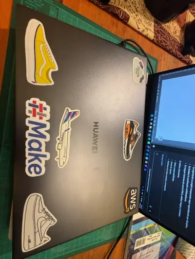 Laptop Huawei - miniatura 1