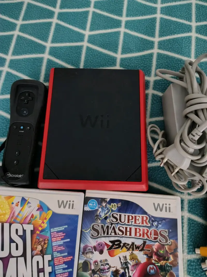 Consola Wii con juegos y accesorios - 6
